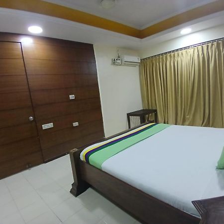 Blossoms Room The Plaza-Luxury Collection- Lakdikapul Hyderabad Exterior foto